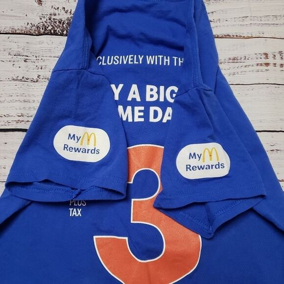 Oilers / McDonald's Employee Game Day Oilers game day Big Mac shirt - Picture 4 of 12